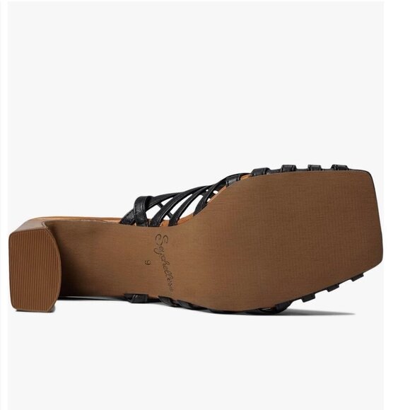 Seychelles | Charter - Picture 3 of 11